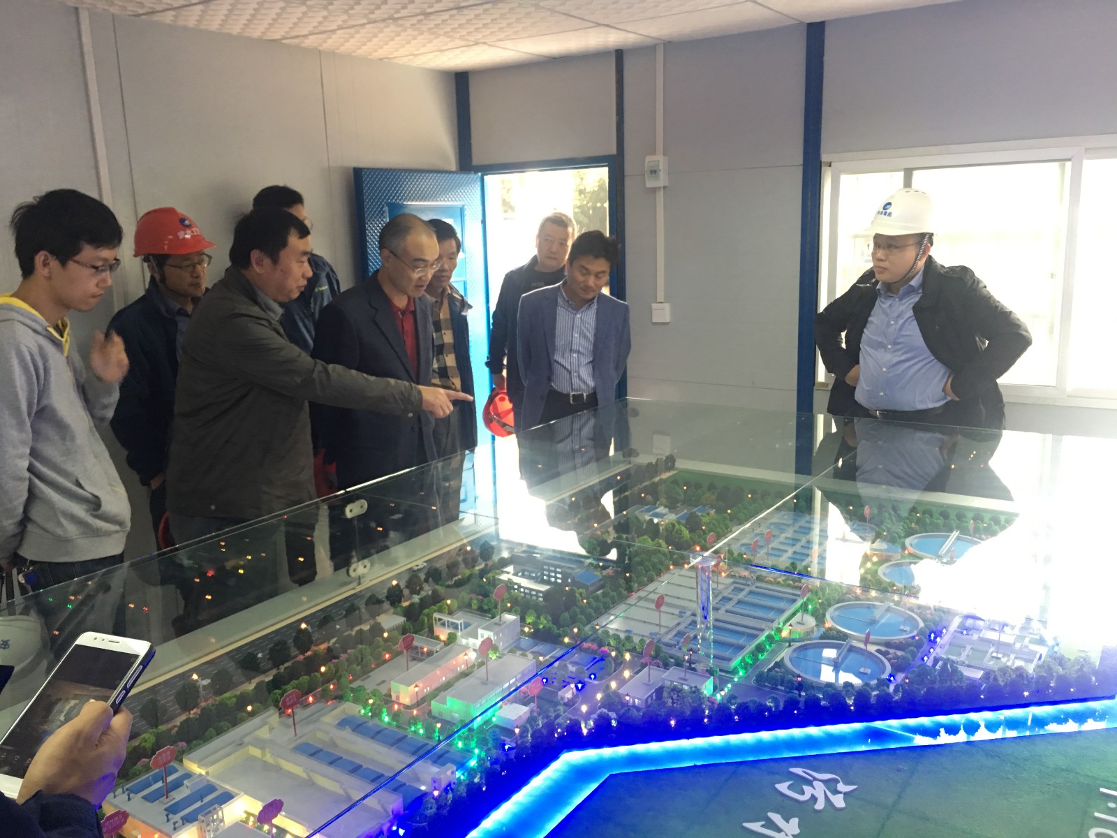 城投公司副总经理王贤兵调研汤逊湖污水处理厂改扩建三期项目及高新六路扩建项目