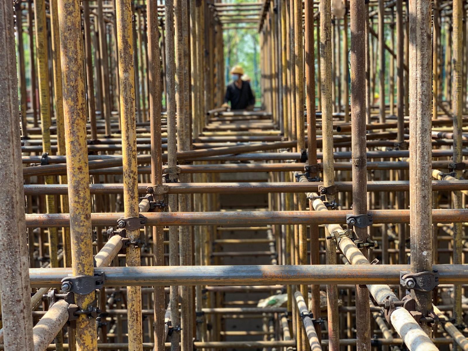 为推进重点项目建设,工程公司“五一”假期不停工