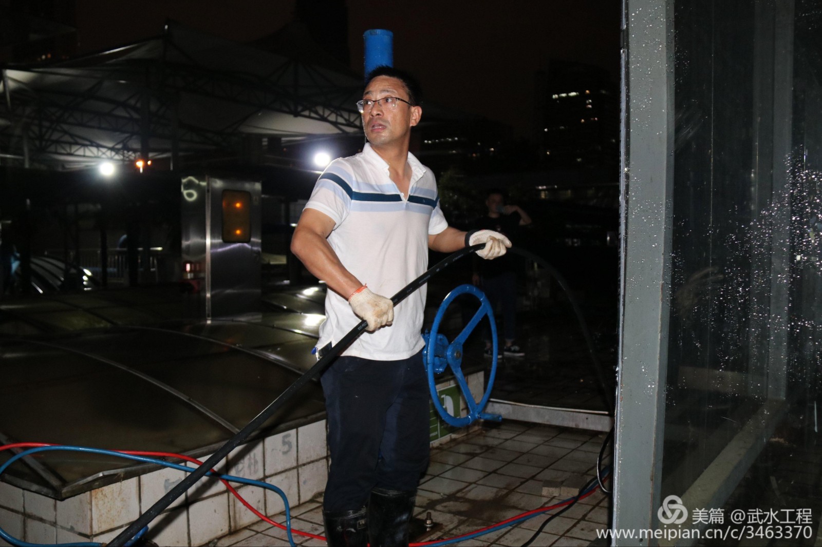 工程公司全力投入黄浦路污水处理厂防汛应急抢险任务