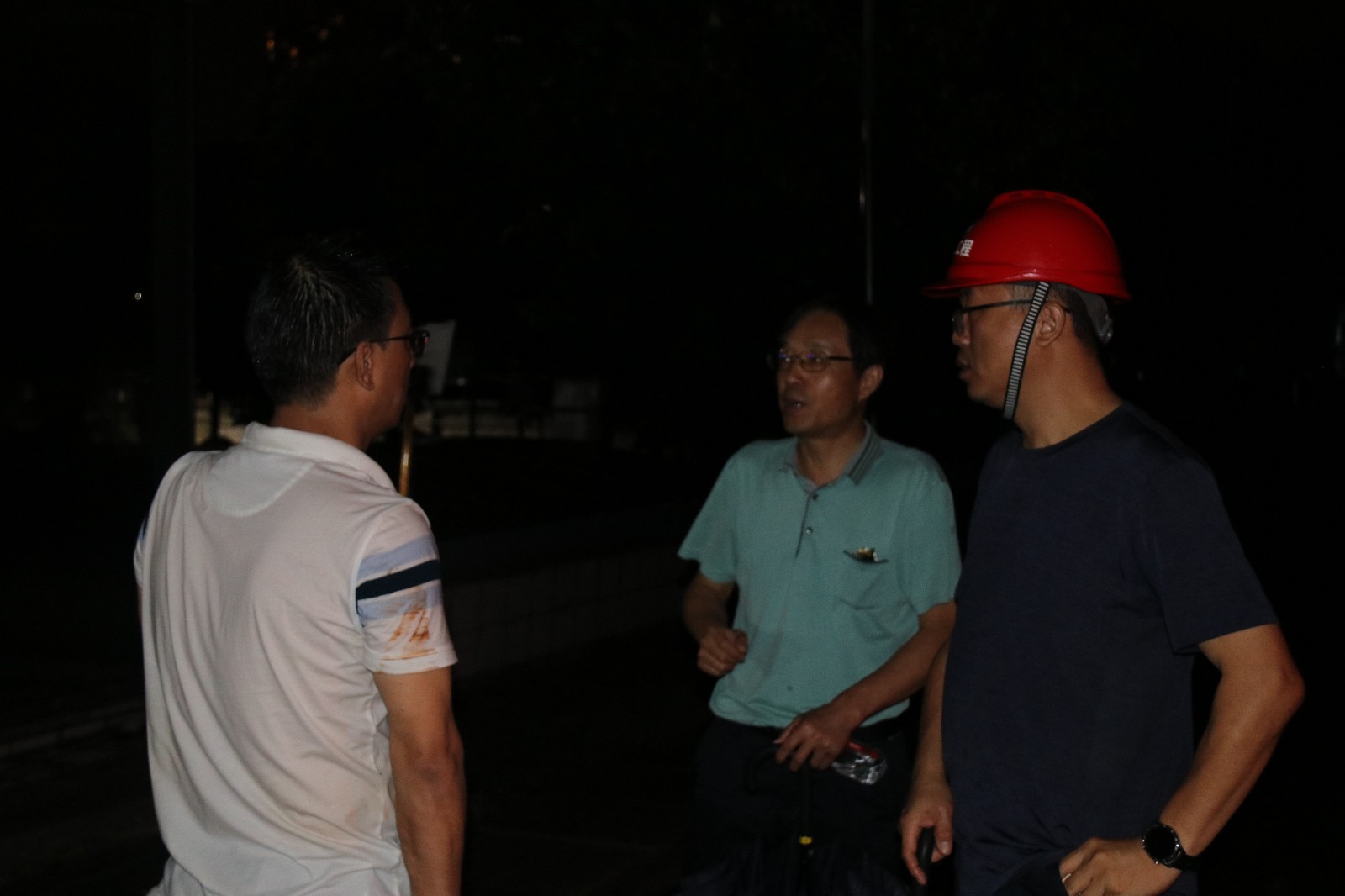 防汛抢险 工程公司在行动
