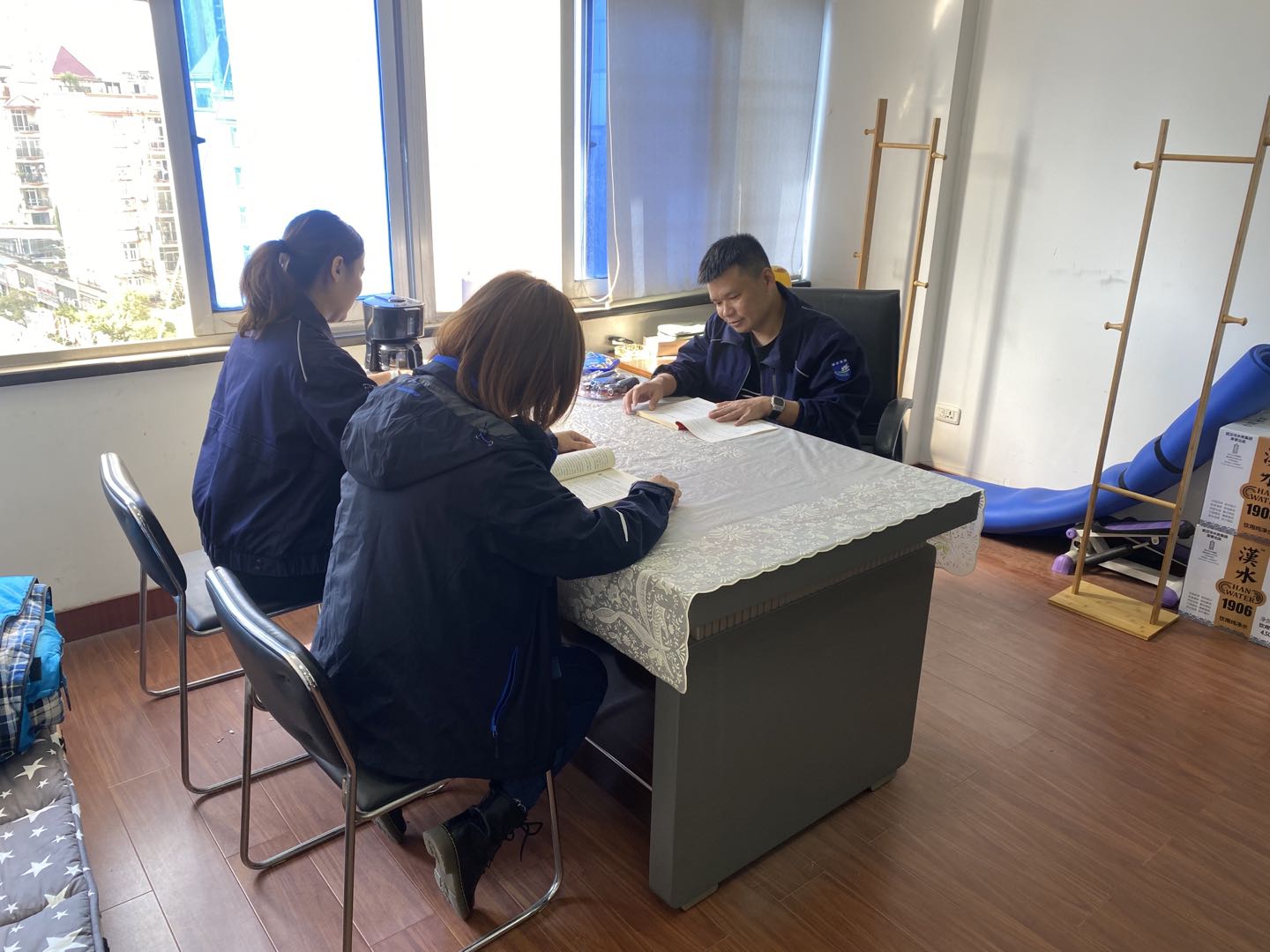 投资公司建“职工之家” 暖职工之心 创和谐团队