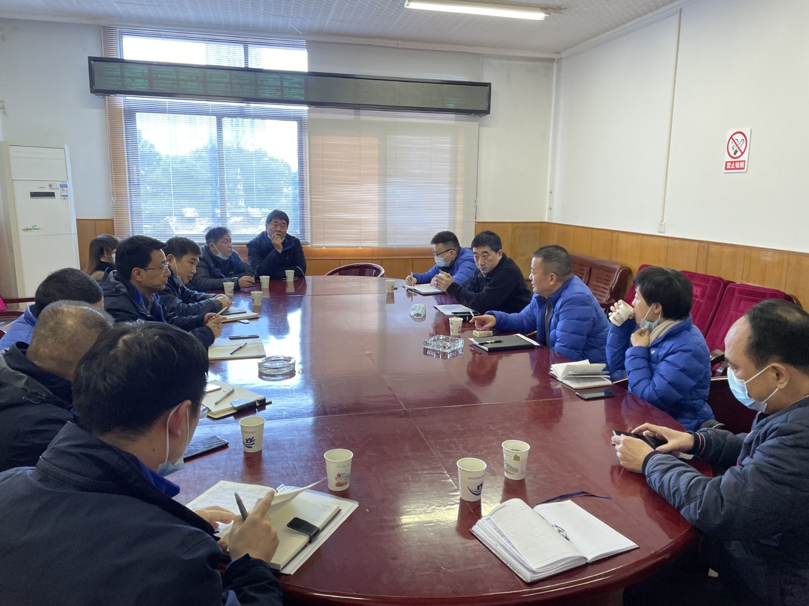 安装公司召开2021年度务虚座谈会